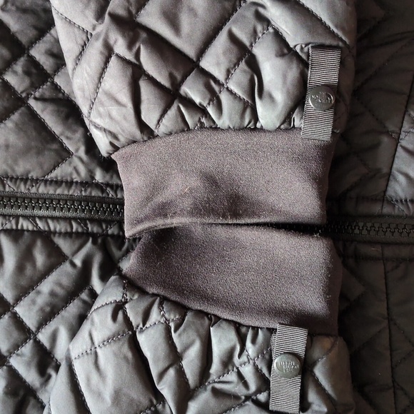 The North Face Black Quilted Bomber Jacket - Picture 2 of 5